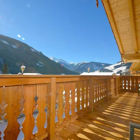 „chalet 5 Am Sonnenhang“ By Alpen * Wald im Pinzgau