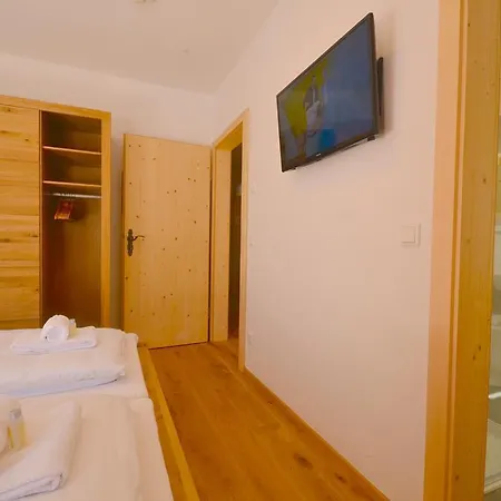 „chalet 5 Am Sonnenhang“ By Alpen Vakantiehuis Wald im Pinzgau